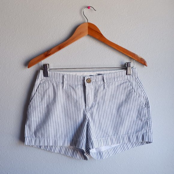 Old navy striped shorts - Picture 3 of 6